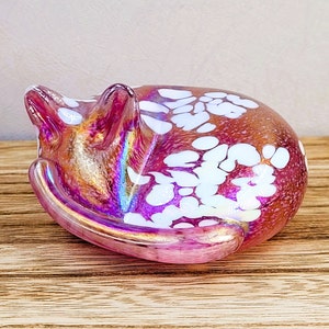 Handmade Iridescent Art Glass Cat Ornament Paperweight Display Glassware Gift.