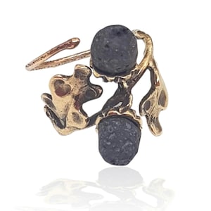 Adjustable ring Oak leaf for women with acorn in black stone, cottagecore jewelry, nature inspired ring, branch ring, acorn oak ring. Givas