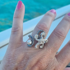 Organic silver ring with starfish and octopus tentacle oxidized and pearl for women, unique ocean ring women, handmade italian jewelry
