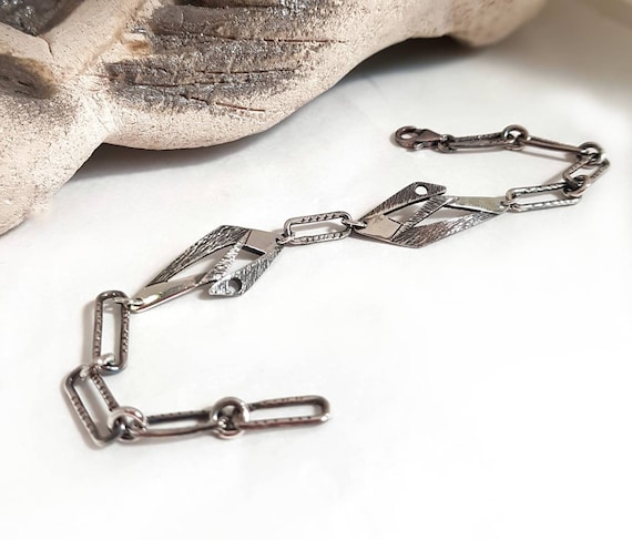 Bracciale uomo in argento brunito, bracciale rustico serpente a catena forgiata a mano anni 70, bracciale catena graffetta ossidato nero