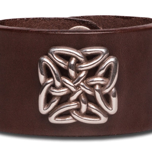 Bracelet en cuir marron 40 MM en cuir de vachette avec rivet à vis décoratif Nœud celtique carré et bouton-pression (sans nickel)
