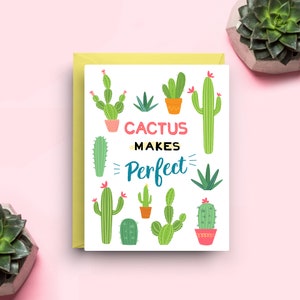 Tarjeta de felicitación de aliento, Cactus Makes Perfect, ilustración de cactus vibrante, sobre amarillo soleado ecológico, tamaño A2, tarjeta para amantes de las plantas