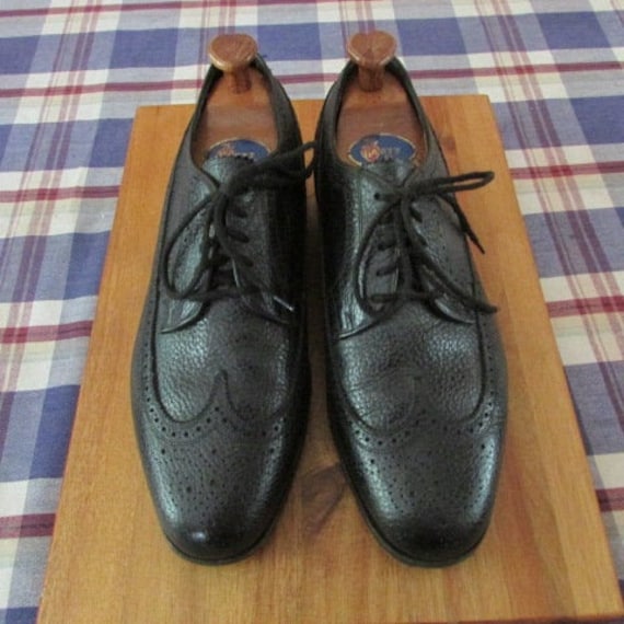 Mens Vintage Florshiem Black Wing Tipped Brogue Pebbled  display picture 1