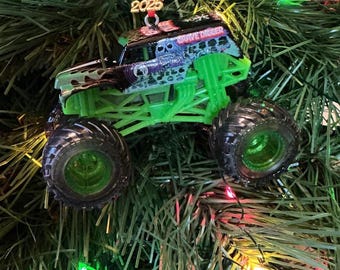 Monster Jam custom Christmas ornament Grave Digger green chassis