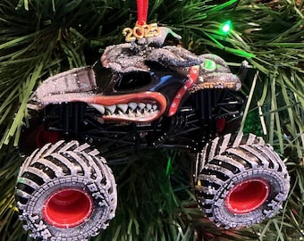 Monster Jam custom Christmas ornament Monster Mutt Rottweiller w/snow