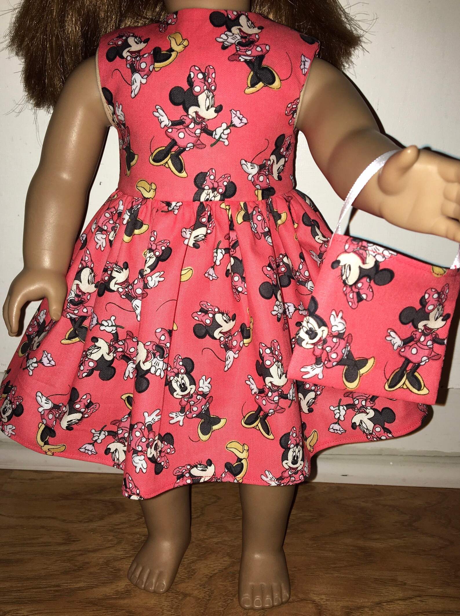 40 inch minnie mouse