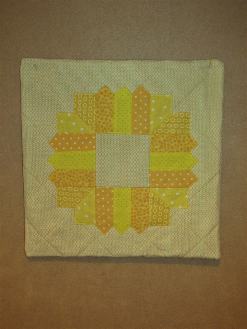 Pillow sham Quilted pillow cover 16-inch pillow sham Housewarming gift Hostess gift Square Dresden Plate Pillow Cover Dresden plate.