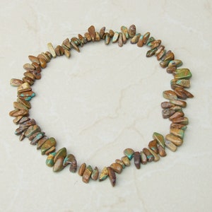 Genuine Natural Turquoise Chip Nuggets. - Turquoise Beads - Real Turquoise - Turquoise Stones - 8mm - 22mm  - 16 inch Strand - 1305