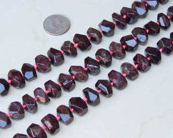 7 Pretty Faceted Nugget Charoite Gemstone beads 8-12 mm 12-18 7 Pretty Faceted Nugget Charoite Gemstone beads 8-12 mm 12-18