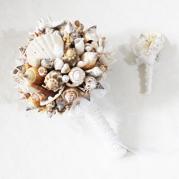 Sea shell Bouquet + Boutonniere, Bridal Bouquet Sea, Bridesmaid Bouquet, Beach Wedding, Coastal Wedding, Clamshells Bouquet, Starfish