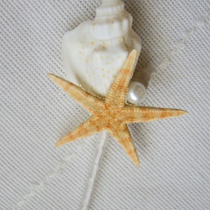 Shell Boutonniere  Starfish, Wedding Sea Shell, Beach Wedding, Groom Boutonniere, Clamshells boutonnieres, Starfish, Button Boutonniere