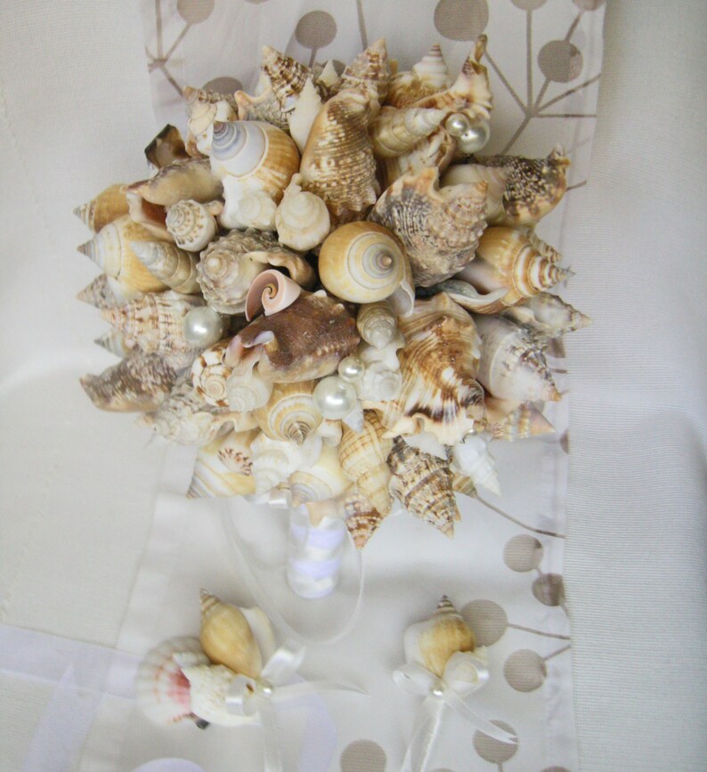Coastal Wedding Nautical Wedding Starfish Clamshells Bouquet Bridal Bouquet Sea Sea shell Bouquet Bridesmaid Bouquet Beach Wedding