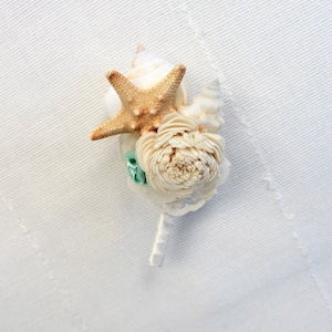 Boutonniere  Shell, Wedding Sea Shell , Sola Flower, Beach Wedding, Groom Boutonniere, Clamshells boutonnieres, Starfish, Button Boutonniere