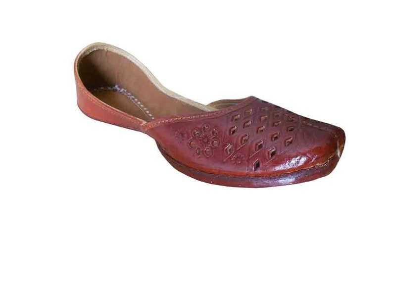 leather mojari for womens