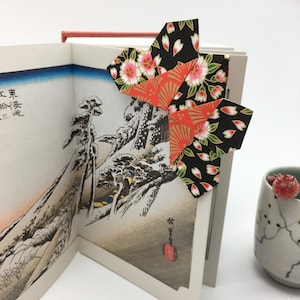 Marque-page origami papillon, signet de livre papier japonais, idée petit cadeau anniversaire, note de lecture Japon zen, carte anniversaire