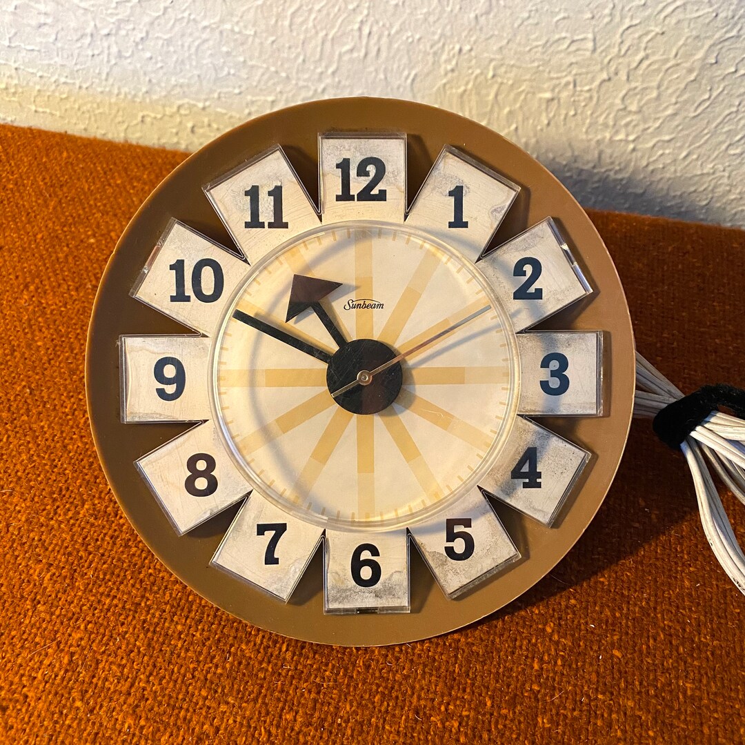 Vintage MCM Mid Century Sunbeam Brown Wall Clock Plug in Atomic Era