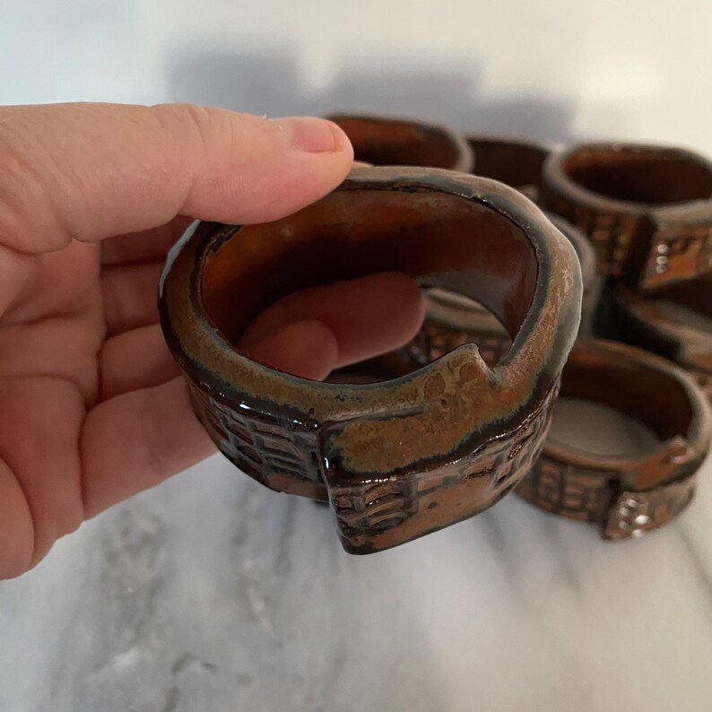 Vintage MCM Brick Design Ceramic Glazed Pottery Folk Art Napkin Rings Set of 12 image 3