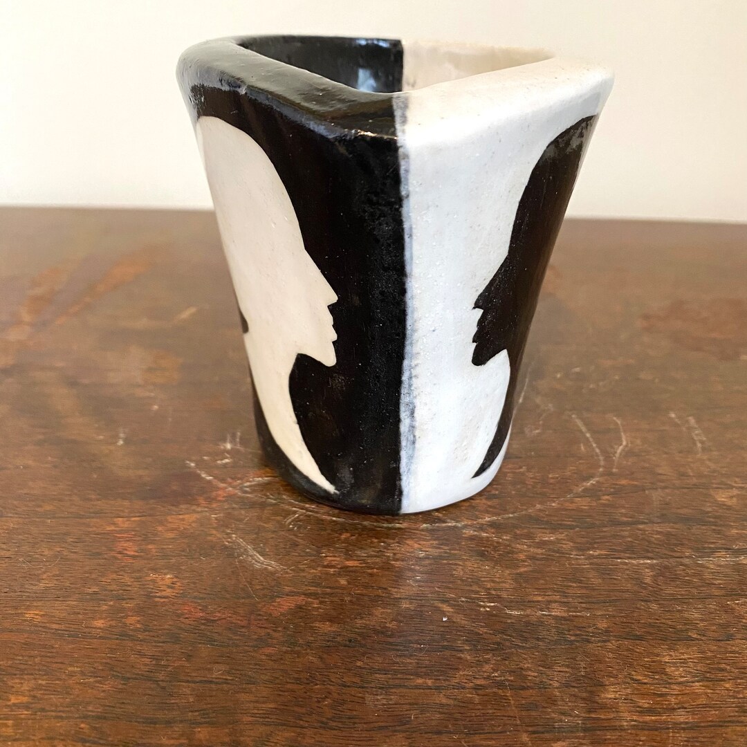 マ・クベの壺 FRGMT M'Quve's Vase Black ＆ White フラグメント マ•クベの壺 FRGMT M'Quve's Vase White - メルカリ