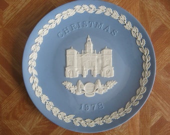 Wedgwood Jasperware Christmas Plate 1978