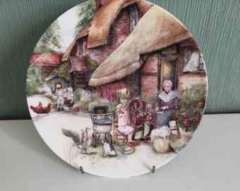 Royal Doulton Plate OLD COUNTRY CRAFTS "The Spinner" 1990