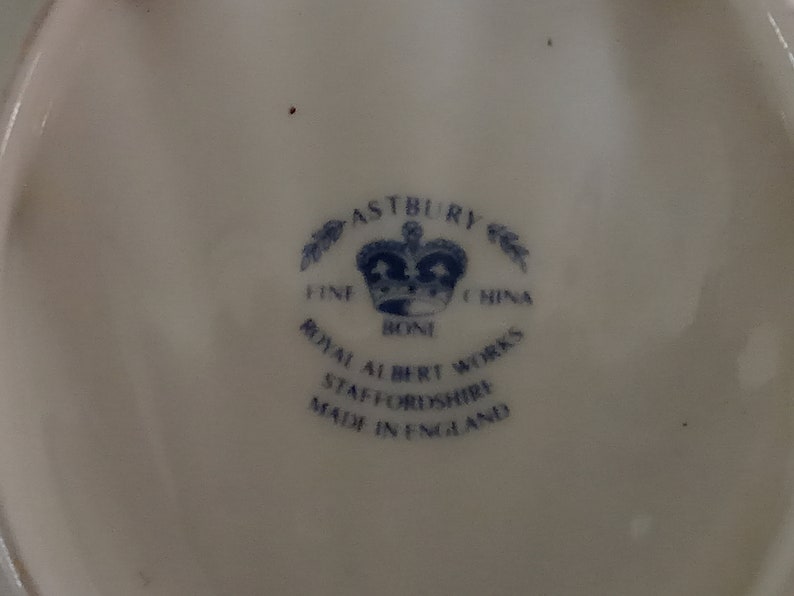 Astbury Fine Bone China Shell Dish