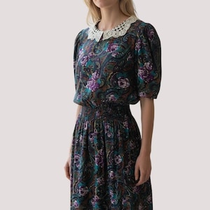 retro granny dress A bold handmade statement full of texture and vintage inspired charm  The Retro  Granny Dress is that effortless mix of nostalgic crochet and modern  silhouette made to stand out in the