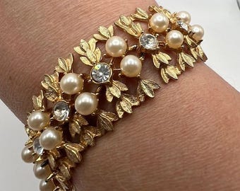 Romantic Gold Tone Leaf Bracelet Faux Pearl Rhinestone Small Wrist Statement