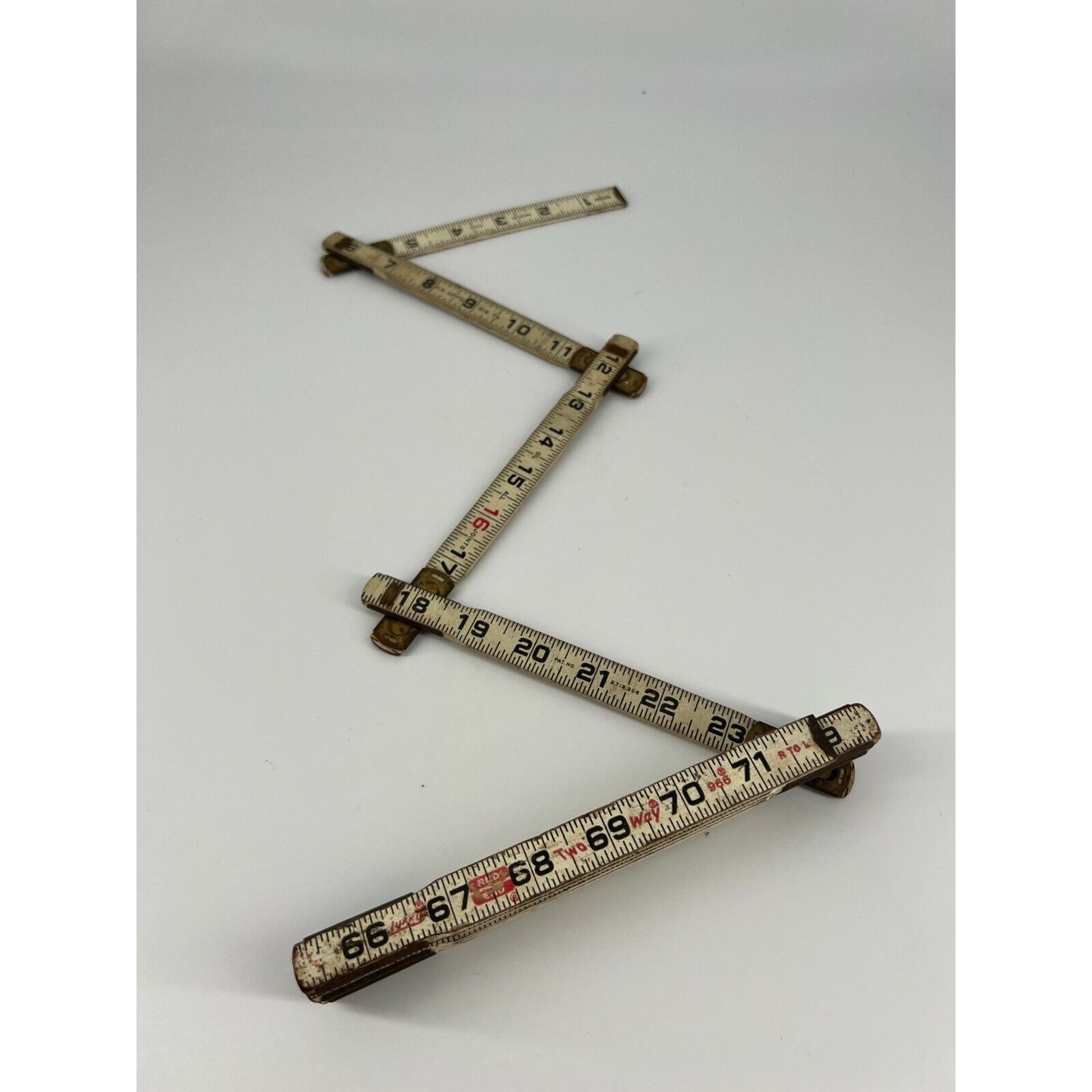 Folding Meter/Yard Stick 526 Reversible Centimeters/Inches/Feet