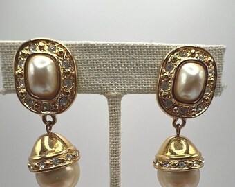 Liz Claiborne Faux Pearl Rhinestone Drop Clip On Earrings Gold Tone Regency Glam