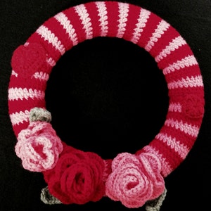 Valentine&#39;s Day Crochet Wreath PDF Pattern