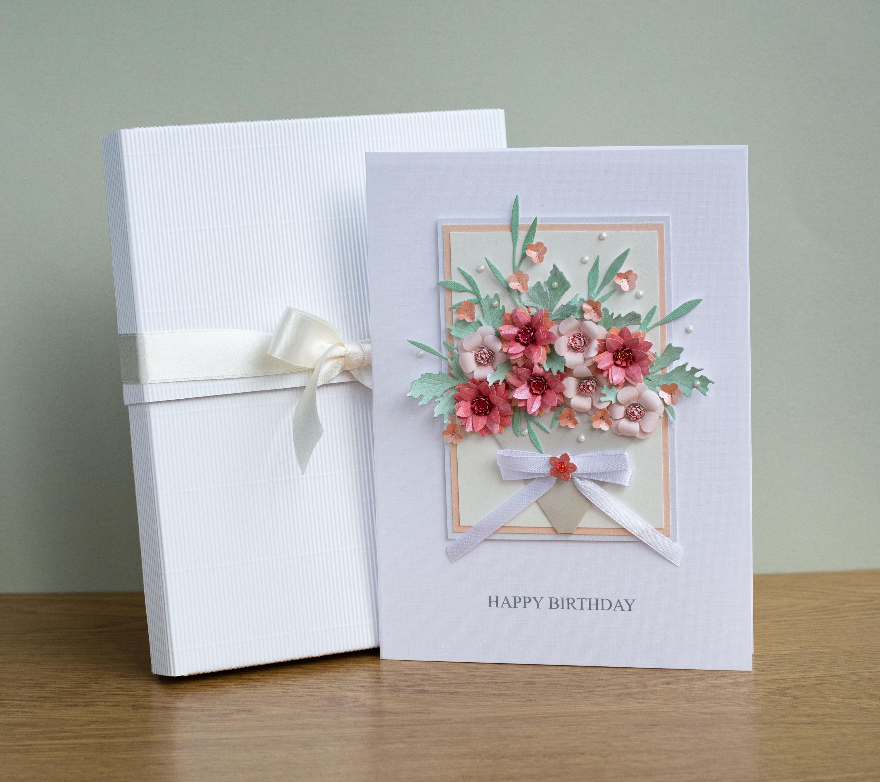 WHITE COTTON CARDS Glückwunschkarte 'Happy Birthday Mum' – Handgefertigt, Mit STRASS, 22 X 22 Cm