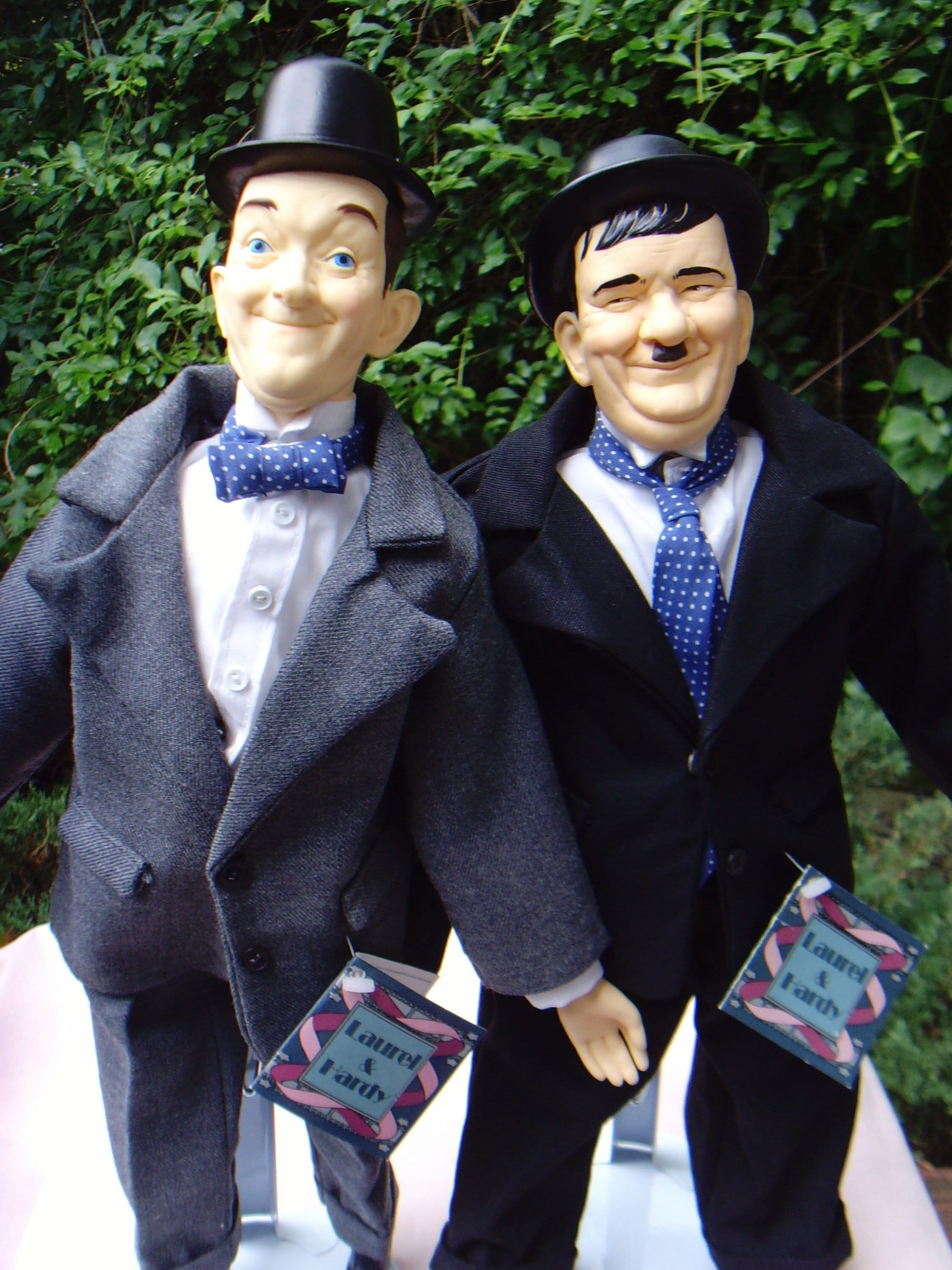 スタン・ローレルとオリバー・ハーディ 人形セット 【公式通販】