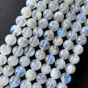 AAA Natural blue flash moonstone 4mm 6mm 8mm 10mm 12mm rainbow moonstone. Gorgeous natural blue flash color .Great quality rainbow moonstone