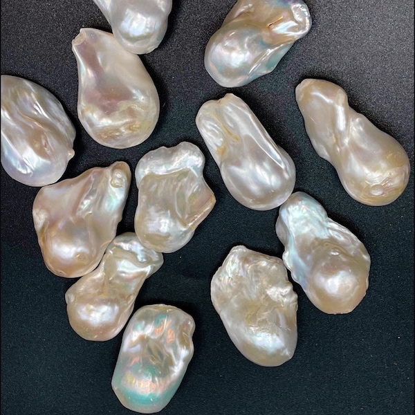 AA Natural baroque pearl bead. Natural freedom shape. 14x20-30x50mm . Gorgeous natural white color. Great quality baroque pearl bead!