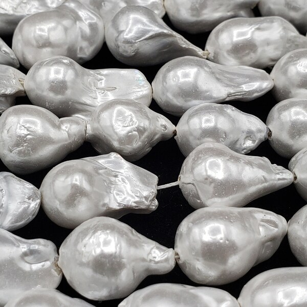 Perle baroque naturelle 30x17mm Perle baroque de forme libre. Belle perle baroque enduite Blanche-Neige. Perle baroque de grande qualité !