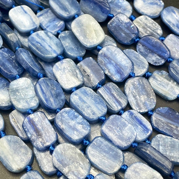 AAA kyanite gemstone bead. 12x16mm oval shape . Beautiful natural blue color kyanite stone bead. High quality gemstone !