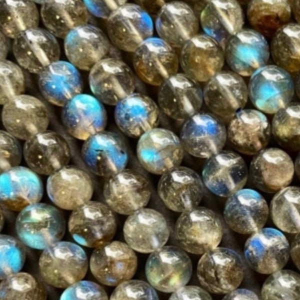 AAA blue flash labradorite. 4mm 6mm 8mm 10mm 12mm round labradorite. So beautiful natural blue flash labradorite bead . Full strand 15.5”