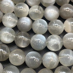 AAA super nice gray rainbow moonstone bead. 4mm 6mm 8mm 10mm round bead. Gorgeous natural gray color with rainbow flash . High quality bead