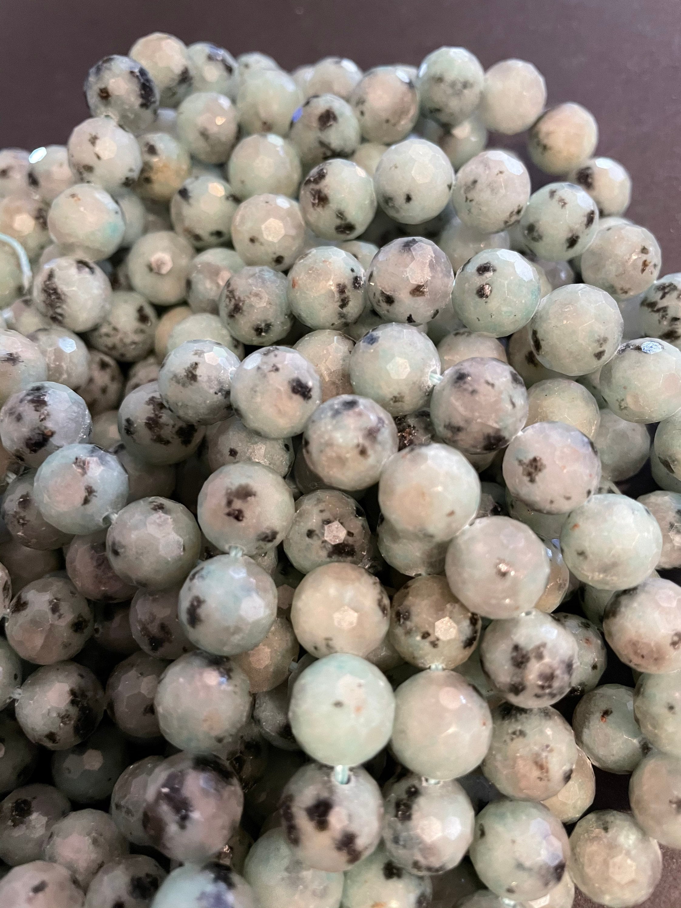 天然キウイグリーンジャスパー。6 mm 8 mm 10 mm ファセット