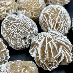 Natural Selenite Desert Rose, Gypsum Crystal. Free form 25mm Round, natural beige, white color. High quality, great for pendant!