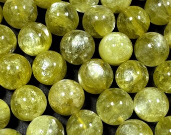Contas de pedra preciosa lepidolita limão natural AAA. Conta redonda de 10 mm. Linda cor amarelo limão natural. Excelente qualidade. Fio inteiro 15,5