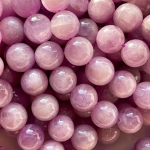 AAA Natural kunzite stone bead. 6mm 8mm 10mm round bead . Gorgeous natural pink purple color kunzite stone bead . Great quality 15.5”