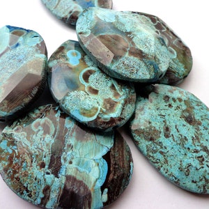 Colgante de jaspe oceánico natural, 55 x 38 mm, forma ovalada facetada, precioso color marrón y blanco, piedra preciosa de gran calidad.