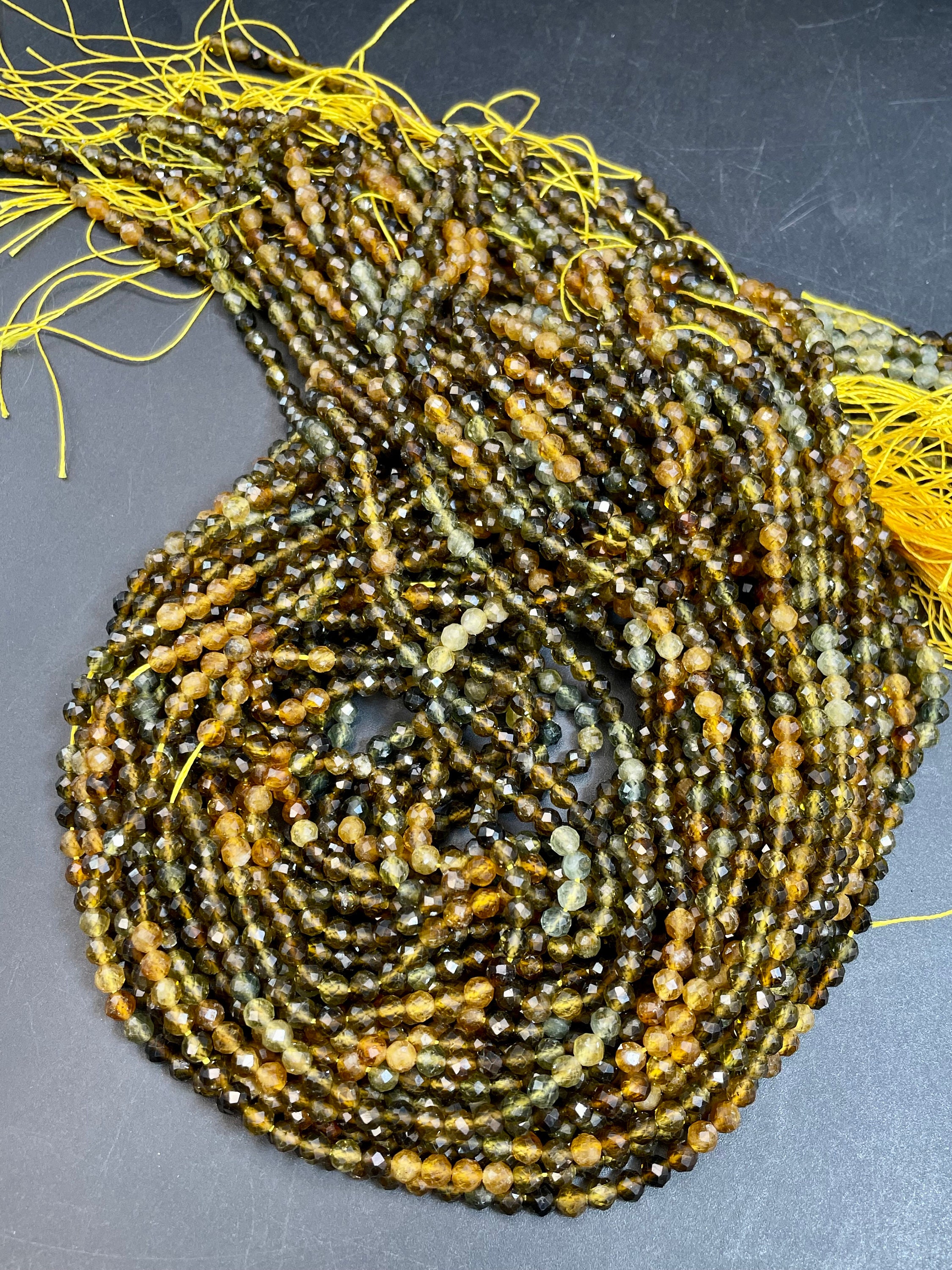 Perles D'Apatite Néon Naturelle Facettée 2-3 Mm - Brin De 12 Pouces, Qualité AAA
