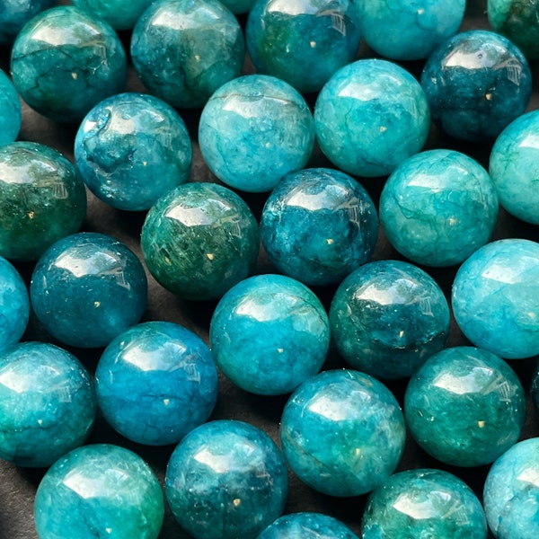 Natural blue apatite stone bead . 6mm 8mm 10mm round bead. Beautiful sea blue color apatite gemstone bead. Full strand 15.5”