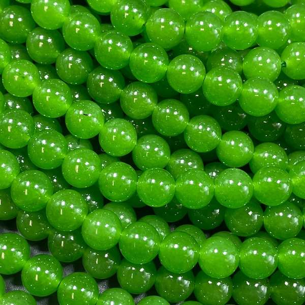 AAA natural Canadian jade. 6mm 8mm 10mm round bead . Gorgeous natural green jade gemstone bead. Not treated. Gorgeous natural green jade !