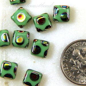 Perline per piastrelle quadrate pavone Preciosa, perline per piastrelle 6 mm, perline per piastrelle pavone, verde opaco, perline d'accento, perline di vetro pressato ceco, 20 pezzi