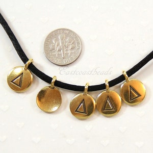 TierraCast griechischen Buchstaben Charms, DELTA Symbole, Tropfen, Schmuckzubehör, Charms, Antikes vergoldetes bleifreies Zinn