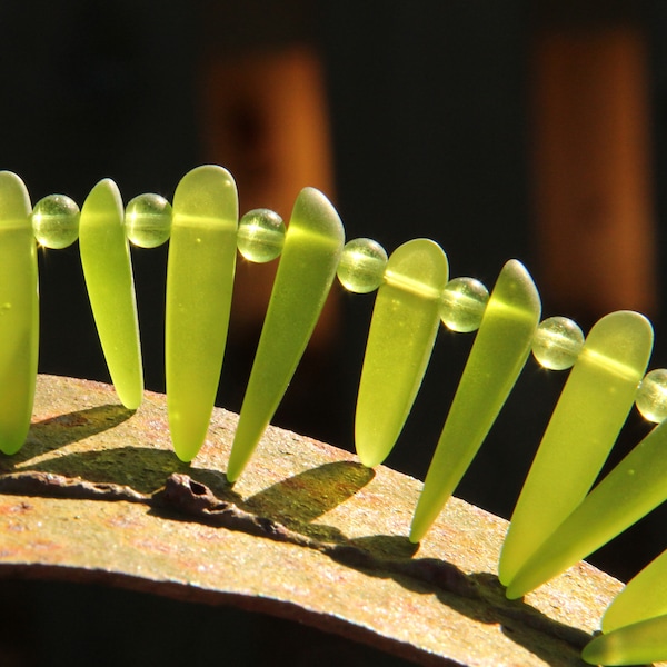 Tusks, Dagger, Spike Beads, 25X6mm, Olive Green,  Frosted Matte Sea Glass Finish, Beach Glass Tusk Beads, Side drilled, 20 Pieces