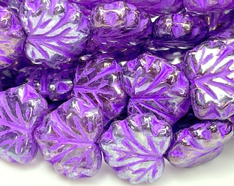 Cuentas de Hoja de Arce, Violeta con Lavado Púrpura, Longitud Perforada, 13x10mm, Cuentas de Vidrio Checo, 20 Piezas
